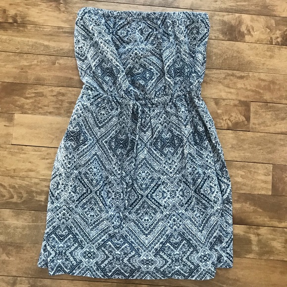 Mossimo Supply Co. Dresses & Skirts - Brand new never worn dress